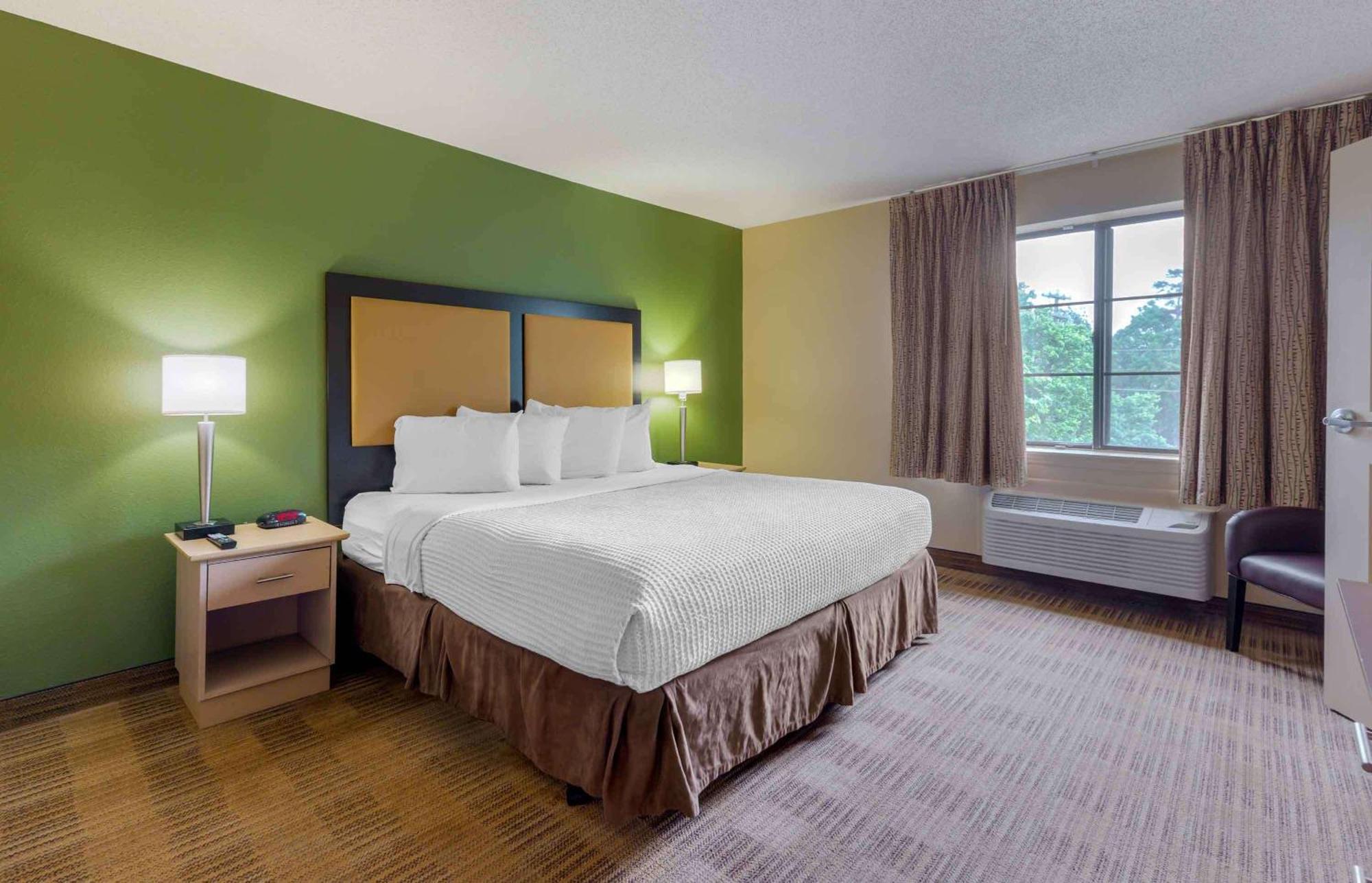 Extended Stay America Select Suites Tampa Airport Memorial Hwy Dış mekan fotoğraf